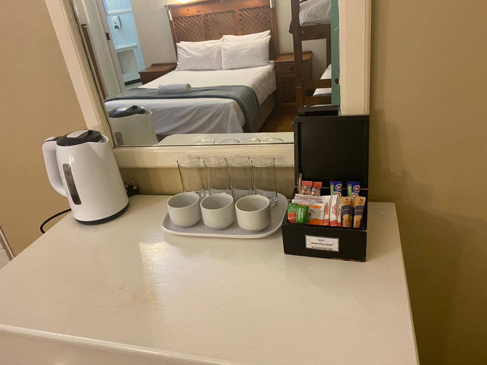 Green Door Guesthouse 모젤베이 객실 사진