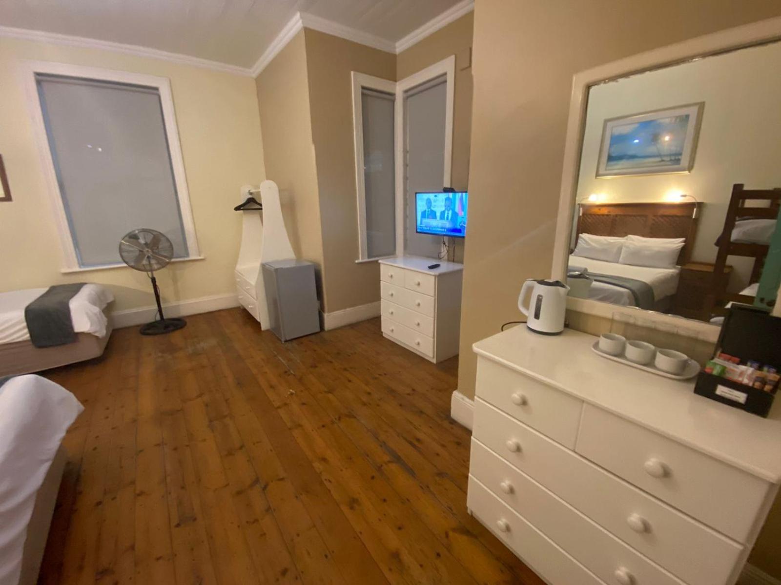 Green Door Guesthouse 모젤베이 객실 사진