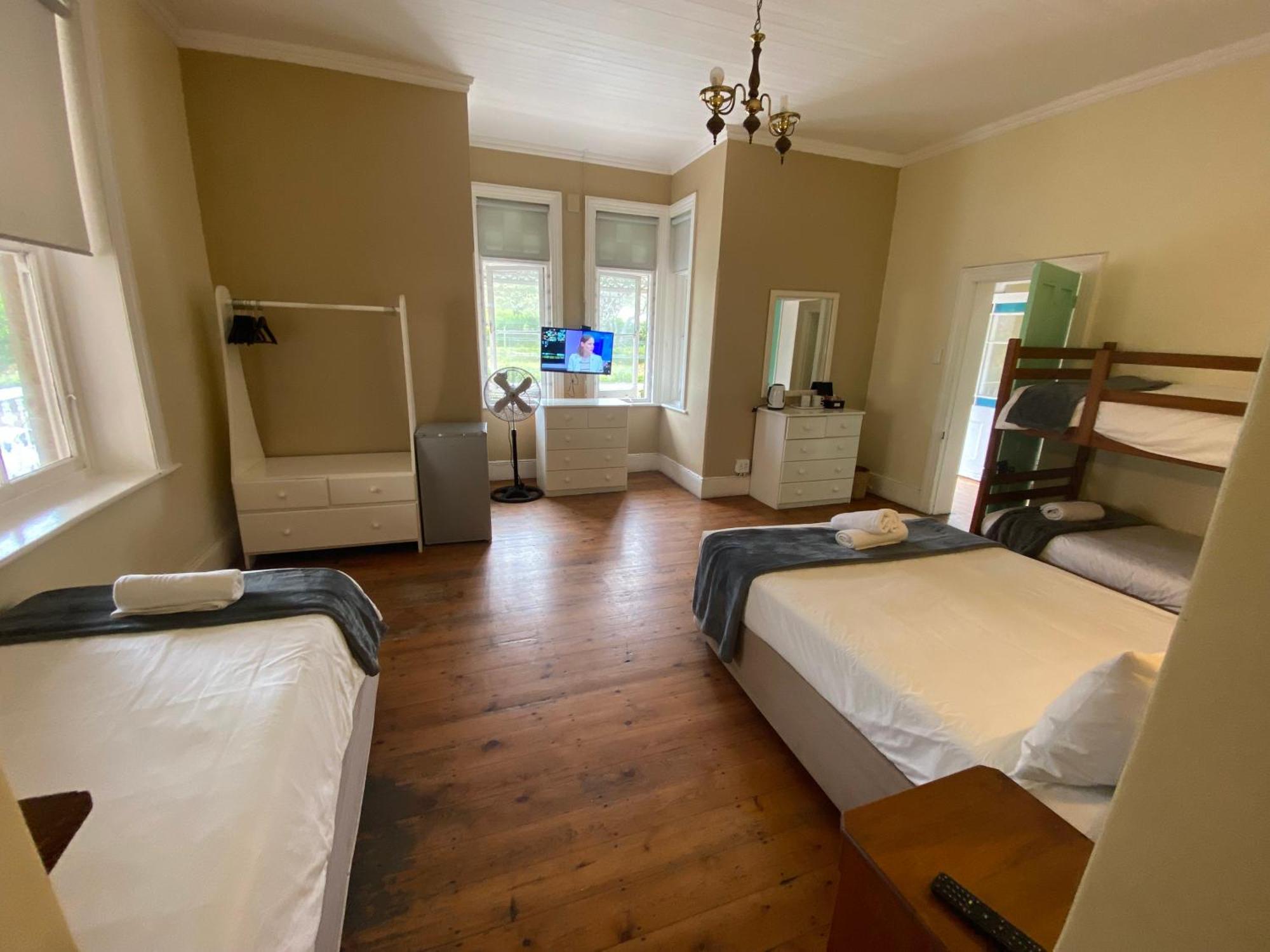 Green Door Guesthouse 모젤베이 객실 사진