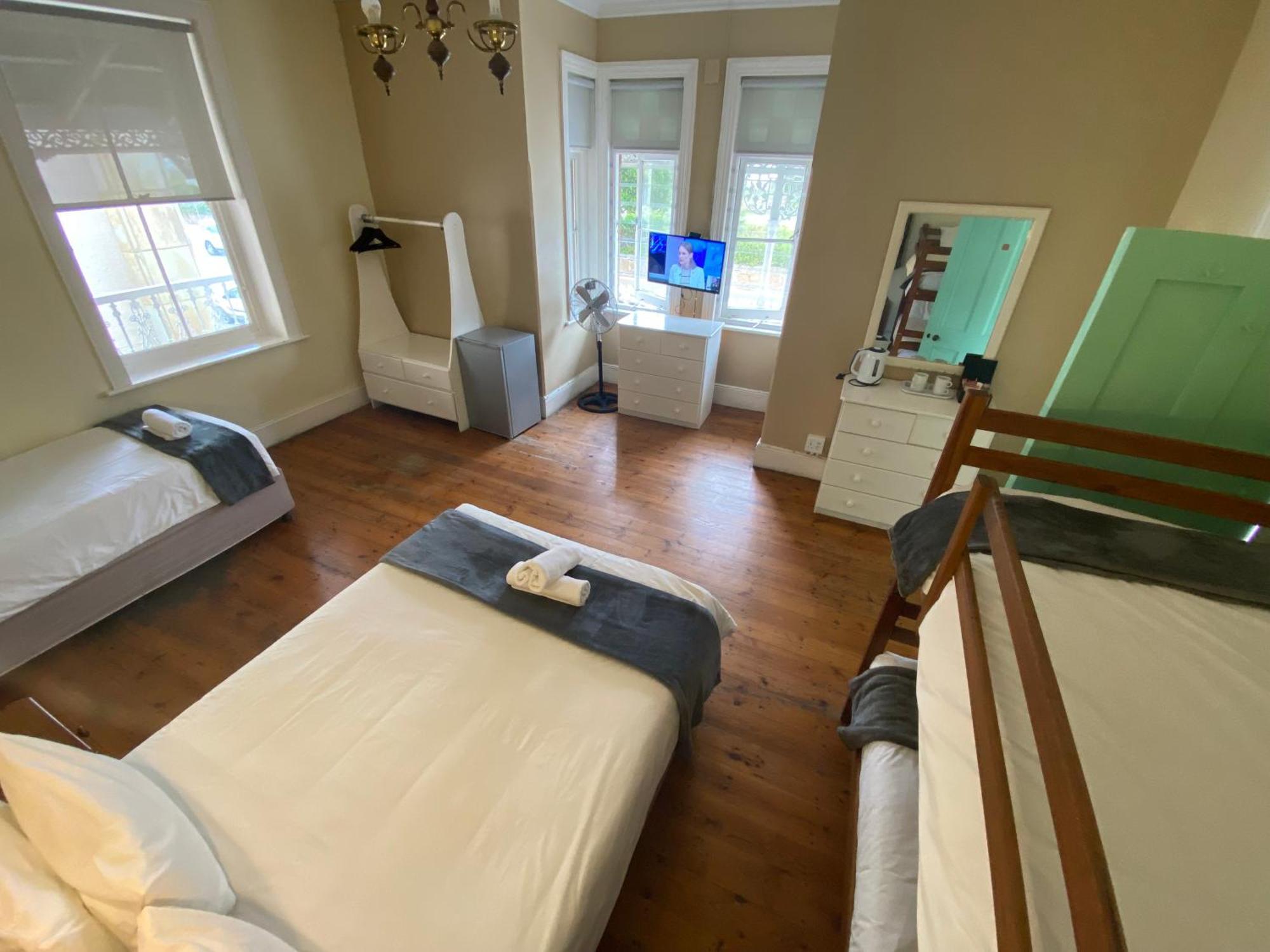 Green Door Guesthouse 모젤베이 객실 사진
