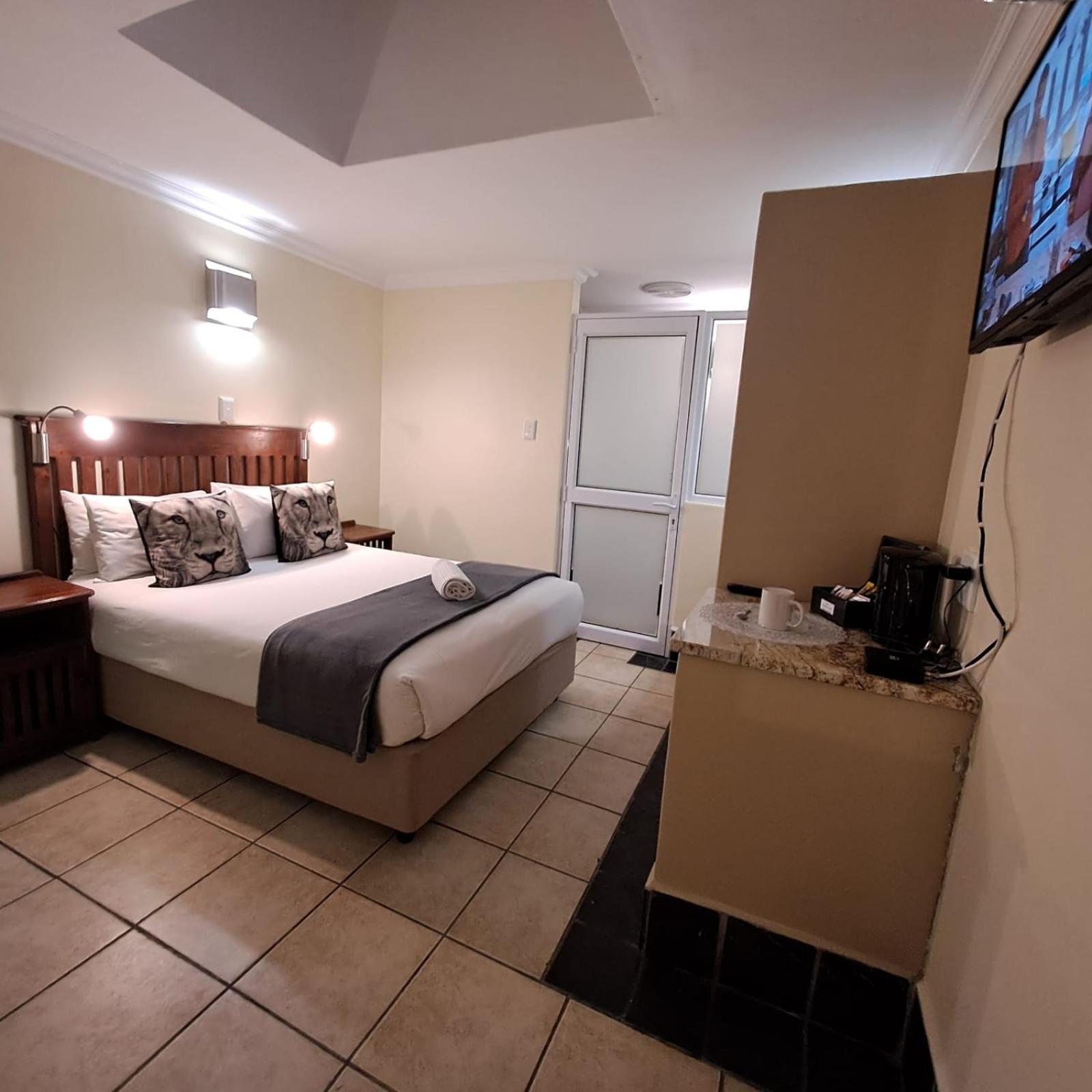 Green Door Guesthouse 모젤베이 객실 사진